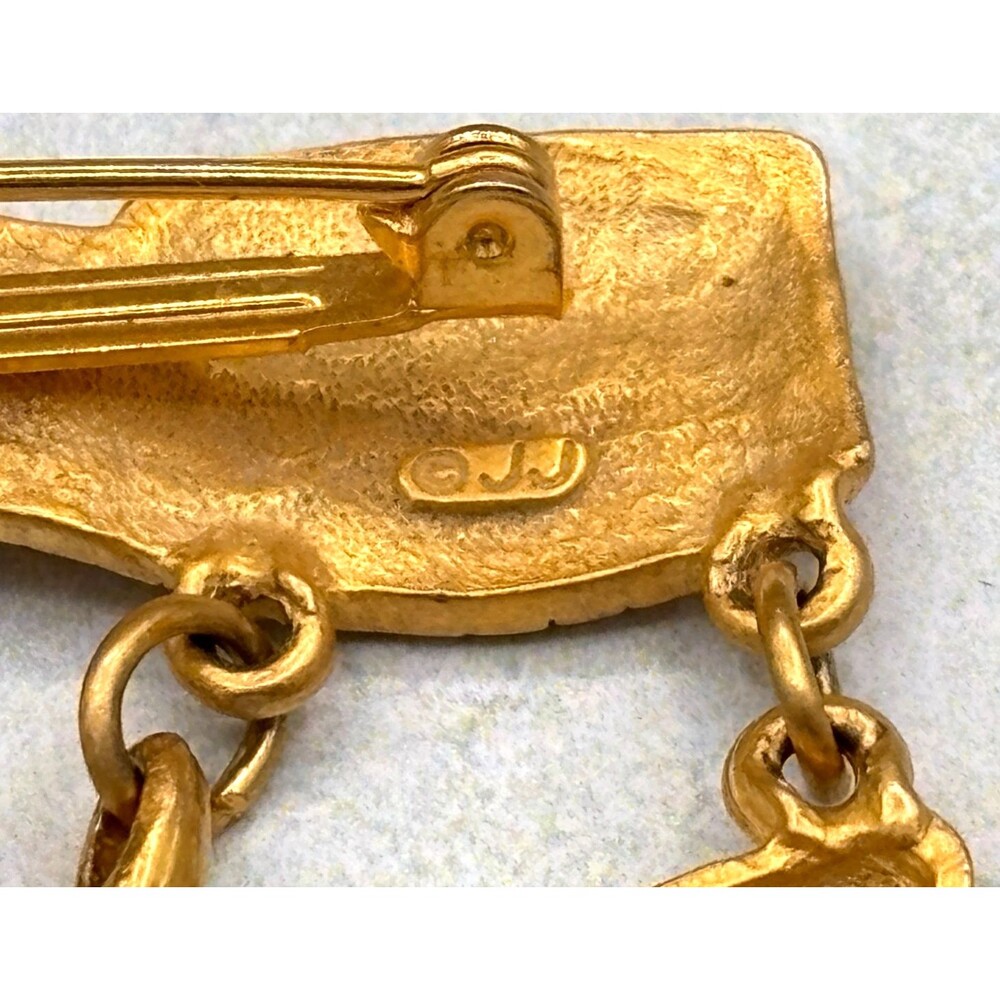 JJ Jonette Seamstress Tailor Brooch Pin Brushed Gold Tone Sewing Tools‎ Vintage - Picture 5 of 9